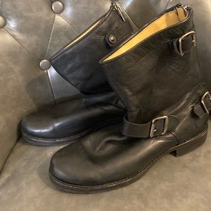 Like new Frye black moto boots